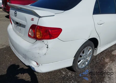 2010 Toyota Corolla S из США, поврежденный, VIN 2T1BU4EE7AC425134